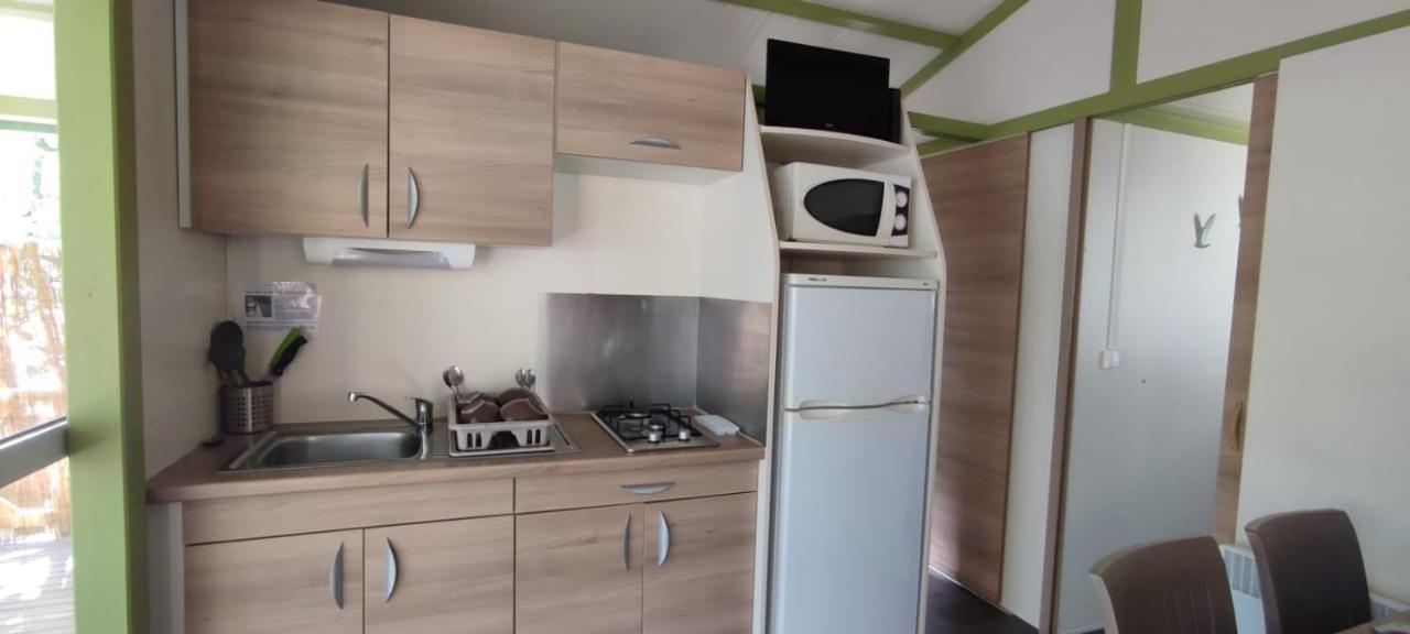 בודן Camping Pres Du Lac De Sainte Croix מראה חיצוני תמונה