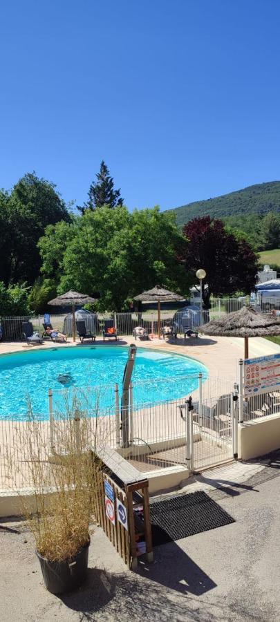 בודן Camping Pres Du Lac De Sainte Croix מראה חיצוני תמונה