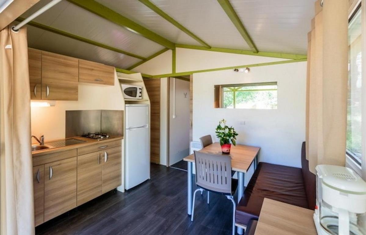 בודן Camping Pres Du Lac De Sainte Croix מראה חיצוני תמונה